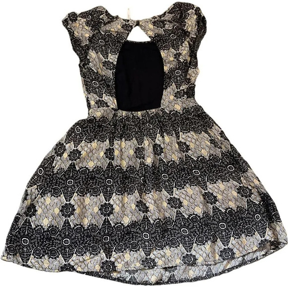 EUC Free People Large Key Hole back XS - Picture 2 of 6